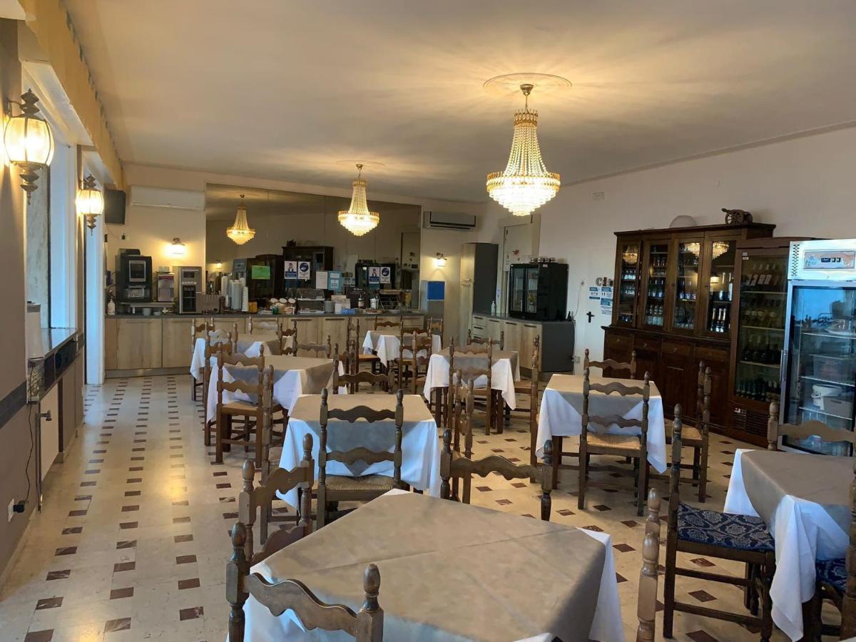 Hotel Svizzera 아르마 디 타지아 외부 사진
